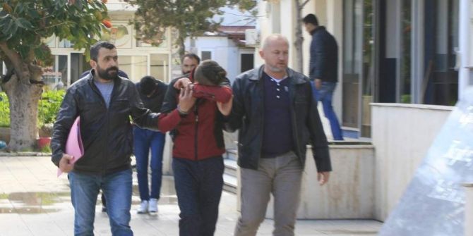 Datça’da Okul Önlerinde Uyuşturucu Hap Satan İki Kişi Tutuklandı