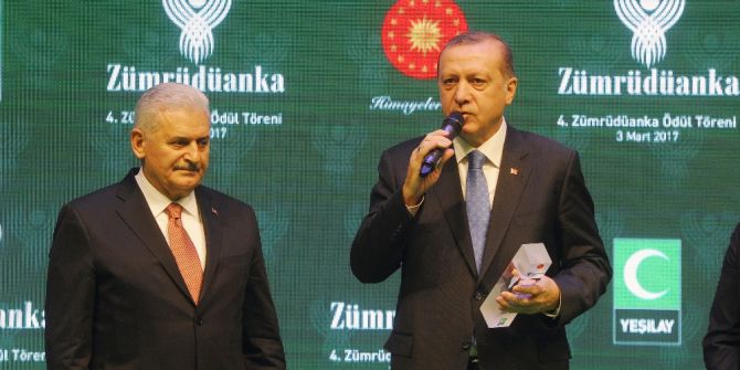 Başbakan Yıldırım, Ödülünü Cumhurbaşkanı Erdoğan’ın Elinden Aldı