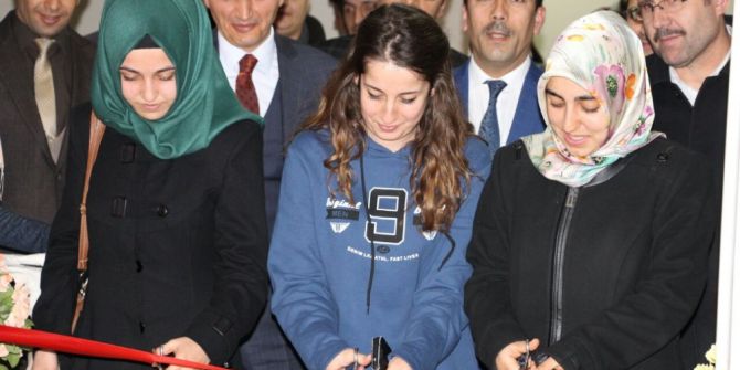 Erzincan’da “Bağımlı Olma Özgür Ol” Fotoğraf Sergisi Düzenlendi