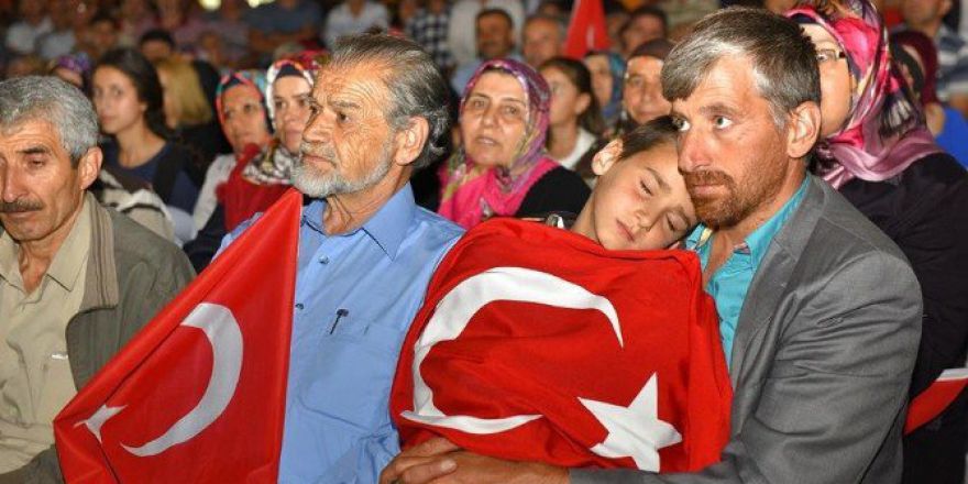 Turhal’da Demokrasi Nöbeti