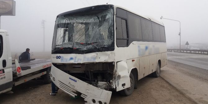 Yoğun Sis Kazayı Beraberinde Getirdi: 9 Yaralı