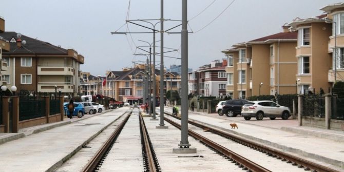 Tramvay Hattında Elektrik Telleri Çekiliyor