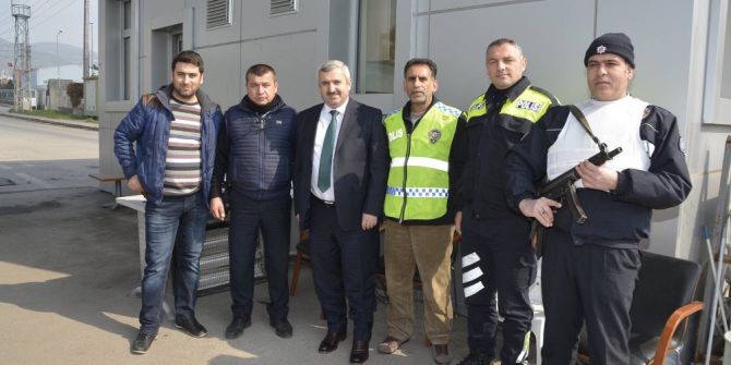 Başkan Baran, Polis Ve Vatandaşlarla Buluştu