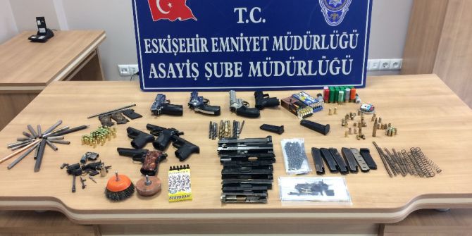 Kurusıkı Tabancaları Bilye Atar Hale Getirdiği İddia Edilen Şahıs Yakalandı