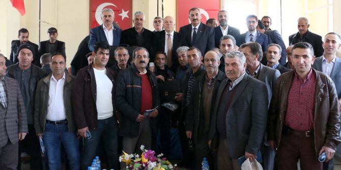 Başkan Sekmen’den Oltu, Olur Ve Şenkaya’ya Referandum Çıkarması