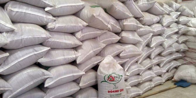 Van’a 5,5 Ton Kaçak Çay İle 4 Bin 626 Koli Kaçak Ton Balığı Ele Geçirildi