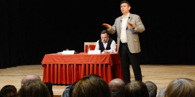 Metin Feyzioğlu İzmir’de Referandum Mesaisinde