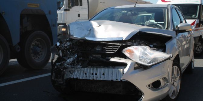 Tem Otoyolunda Kaza: 6 Yaralı