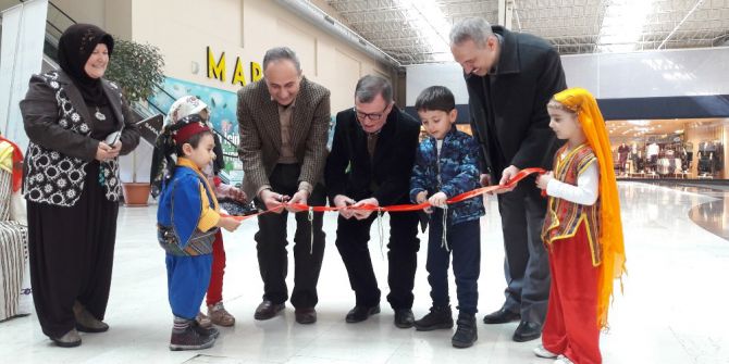 Bozüyük’te “Geçmişten Günümüze Oyalarımız” El İşi Sergisi Açıldı