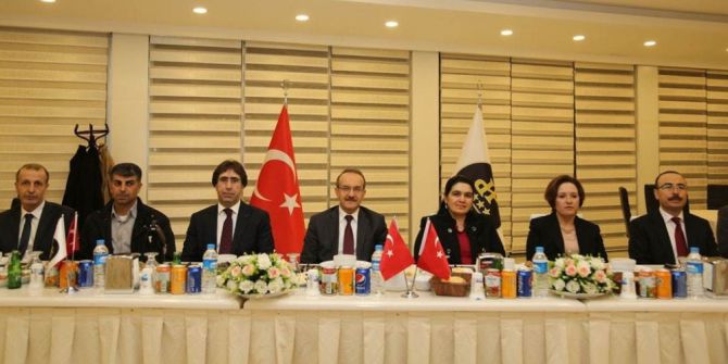 Vali Yavuz, Hakim Ve Savcılarla Bir Araya Geldi