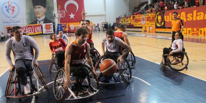 Galatasaray, Yalova’da Güldü