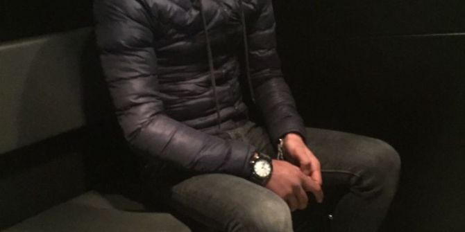 Gençler Arasında Bıçaklı Kavga: 1 Yaralı