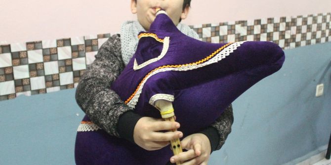 Hem Eğleniyor Hem De Kültürlerini Öğreniyorlar