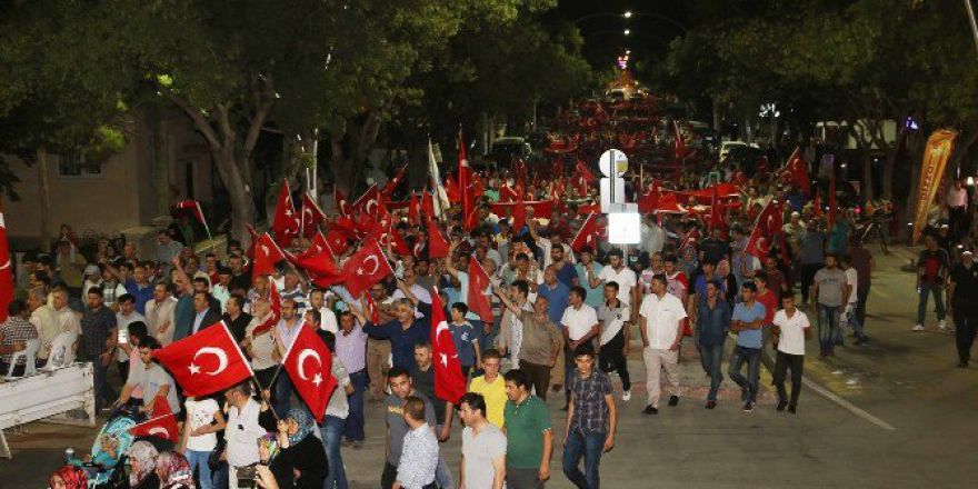 Karaman’da “Milli İradeye Saygı Yürüyüşü” Yapıldı
