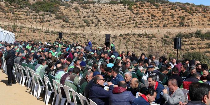 Başkan Karaosmanoğlu İşçilerle Bir Araya Geldi