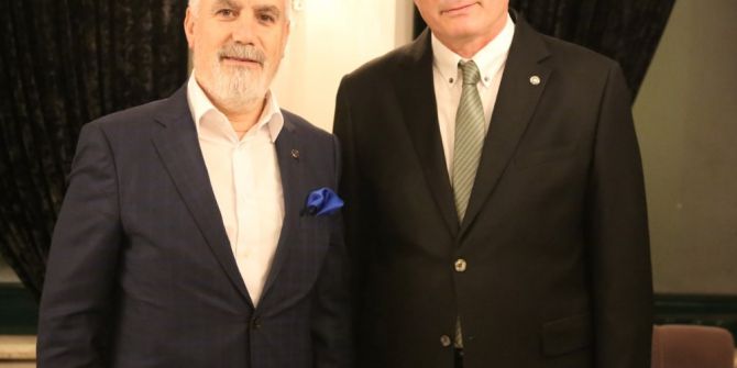 Bursa Unesco Derneği’nden Bozbey’e Rozet