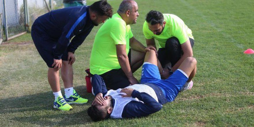 İzzet’in Çapraz Bağları Koptu