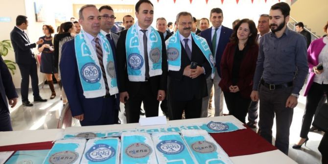 Burhaniye’de Sektörel İşbirliği Günleri Üniversitelileri İş Sahibi Yaptı