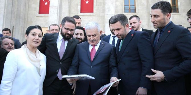 Başbakan Yıldırım’dan ‘Vatan Millet Evet’e Destek
