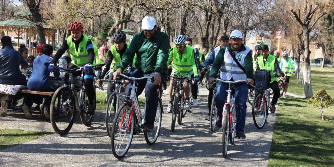 Sağlıklı Yaşama Dikkat Çekmek Adına Yeşilay’dan ’Bisiklet Turu’ Etkinliği