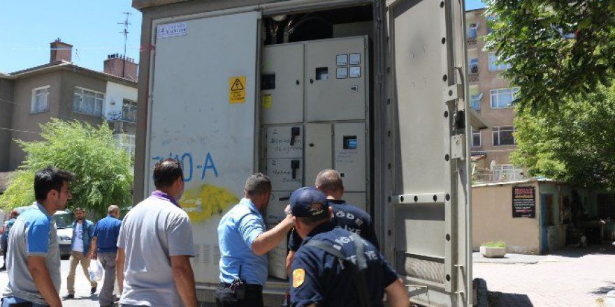 Trafodan Çıkan Duman Vatandaşı Korkuttu