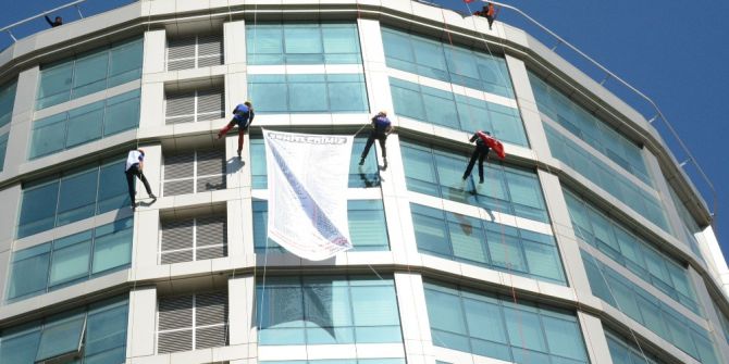 Afad Ekipleri Şehitlerin Anısına 50 Metreden İniş Yaptı