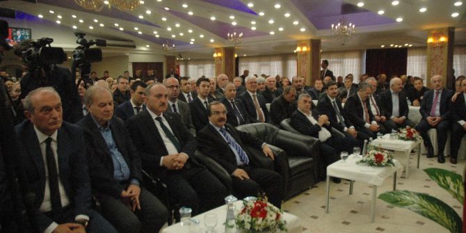 Bakan Ağbal Esnafla Bir Araya Geldi