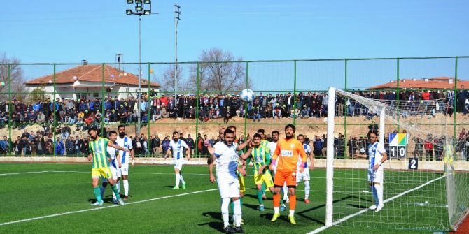 Yeşilyurt Belediyespor Şampiyonluğa Göz Kırptı