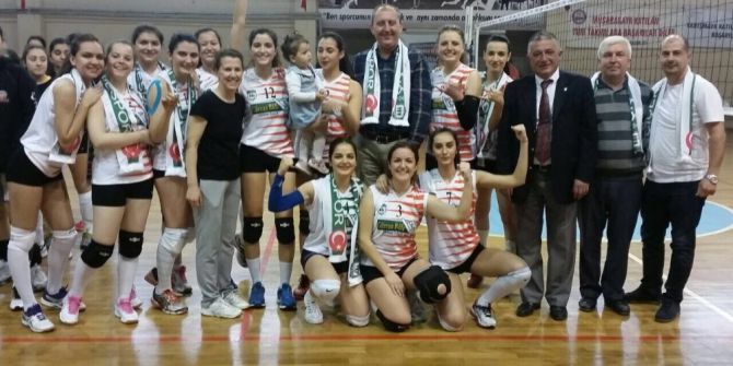Çiçeklidedespor Bayan Voleybol Takımı 2’nci Ligde