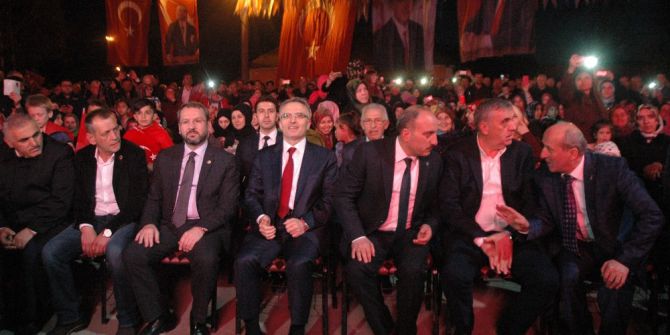 Bakan Ağbal Sakarya’da Açık Hava Mitingine Katıldı