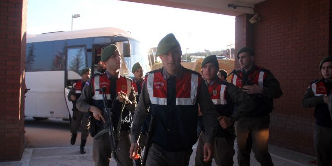 Hastanede 8 Saat Boyunda Çakıcı Alarmı