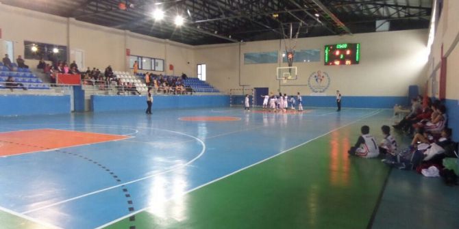 Tatvan’da Basketbol Müsabakaları Başladı