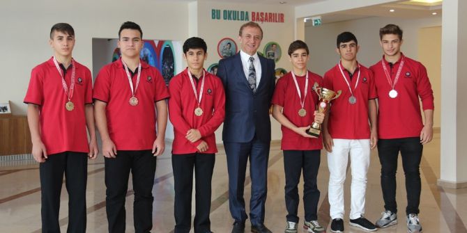 İhlas Koleji Güreş Takımı Marmara Bölge Şampiyonu