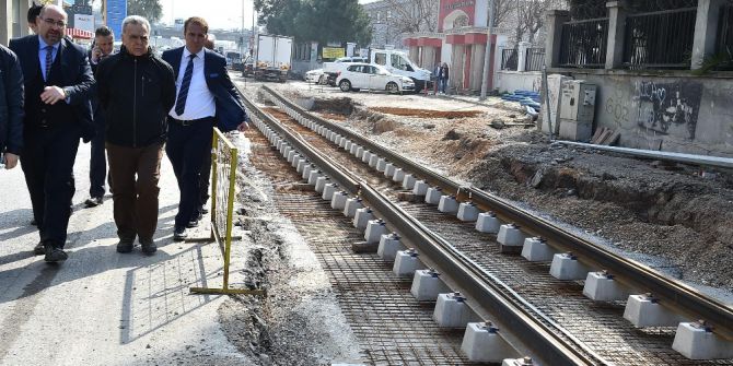 İzmir’deki Tramvay Hatlarında Çalışmalar İstenilen Seviyede