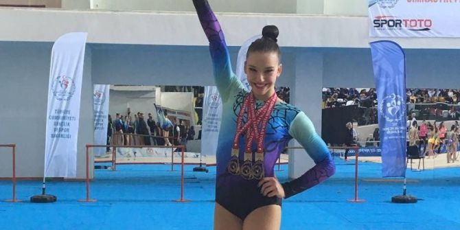 Altın Kız Yine Madalyaları Topladı