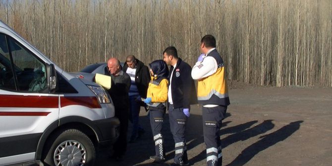 Irmağa Uçan Otomobilden Kendi İmkanlarıyla Kurtuldular