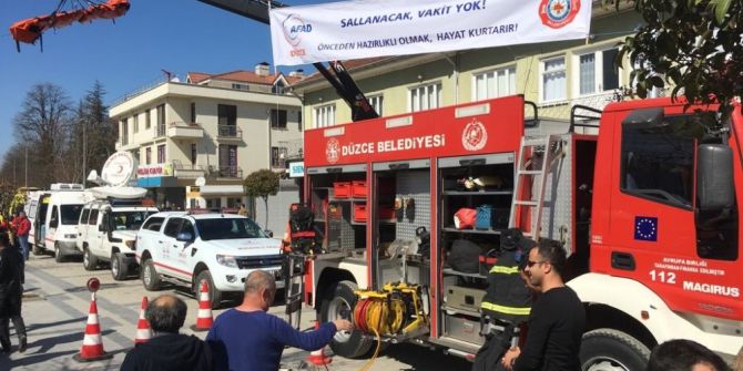 Deprem Haftasında Vatandaşlar Bilinçlendirildi