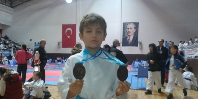 Minik Karateciden Çift Madalya Gururu