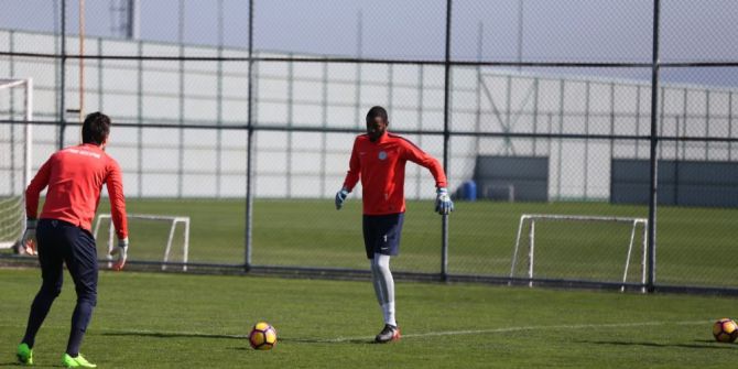 Hikmet Karaman: "Önümüzdeki 2 Hafta Kaderimizi Belirleyecek"