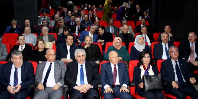 Suistimal Edilen İyi Niyetler Tiyatro İle Anlatıldı