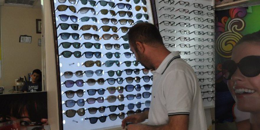 Sahte Güneş Gözlüklerine Dikkat!