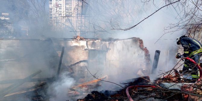 Madde Bağımlıların Mesken Tuttuğu Bina Kullanılmaz Hale Geldi
