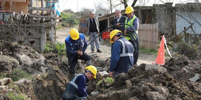 Kaynarca’da Bir Mahalle Daha Göl Suyu İle Buluşuyor