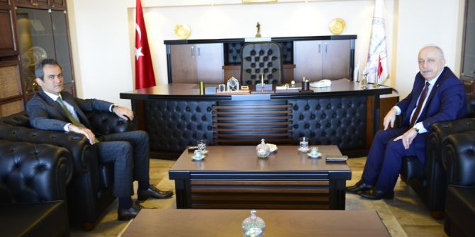 Özbakır’dan Rektör Özer’e Ziyaret