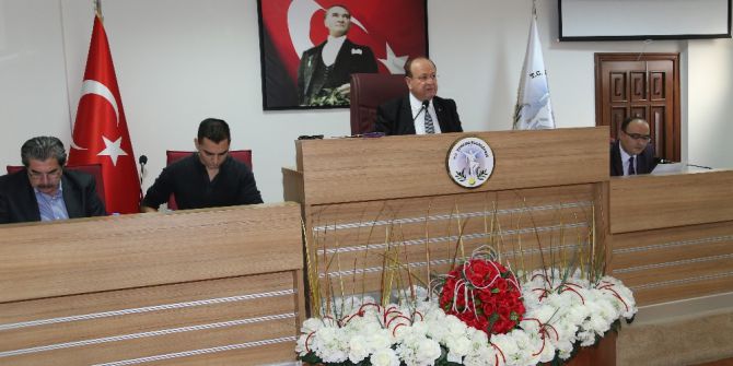 Efeler’de Çanakkale Şehitlerini Anma At Yarışları Yapılacak