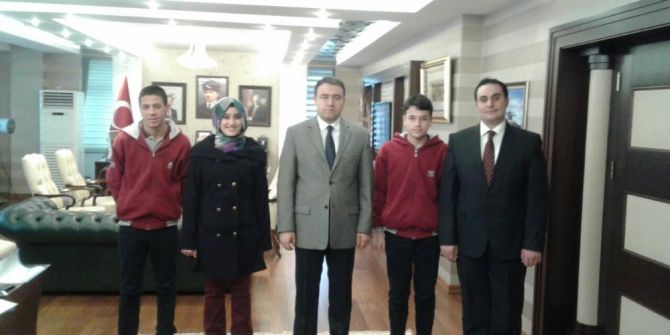 Lise Öğrencilerinden Vali Işın’a Ziyaret