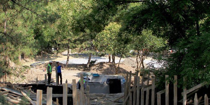 Ördekli Park’ta Yenileme Çalışmaları Sürüyor
