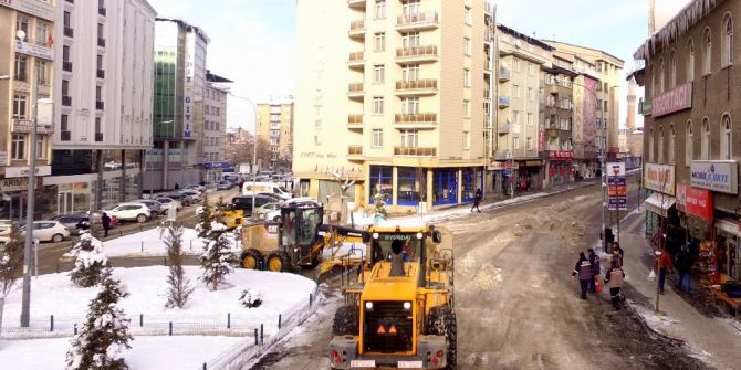 Doğu Kar Ve Buzla Mücadele Ediyor