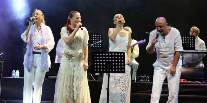 İzmir’de Kadınlar Günü İçin Festival Gibi Program