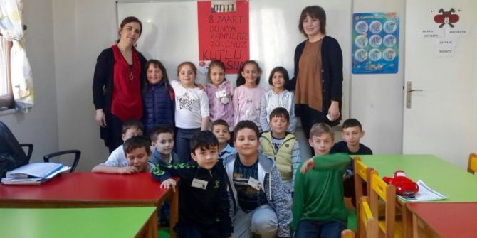 Gölmarmaralı Minikler Kadınlar Günü’nü Kutladı